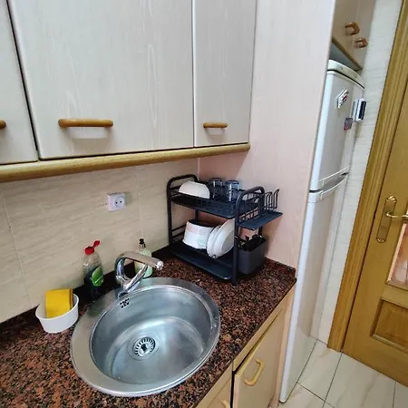 Sunny Flat With Balcony And Sea Views *