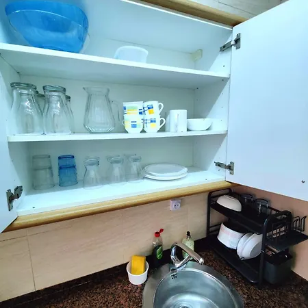 Sunny Flat With Balcony And Sea Views Апартаменты Камбрильс