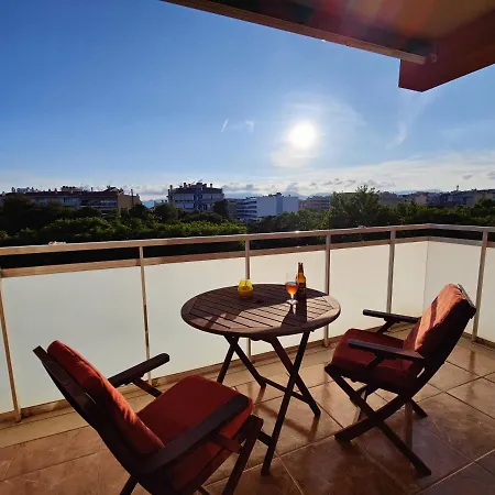 Apartament Sunny Flat With Balcony And Sea Views