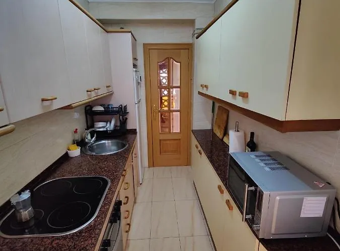 Sunny Flat With Balcony And Sea Views