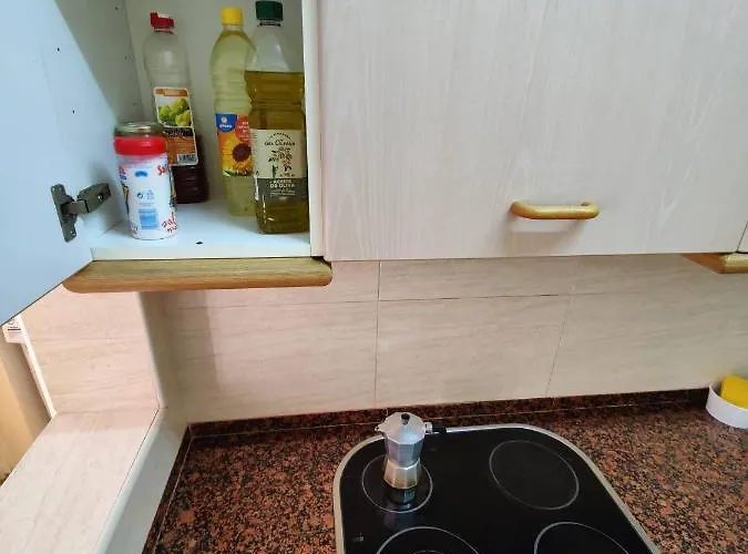 Sunny Flat With Balcony And Sea Views * كامبريلس