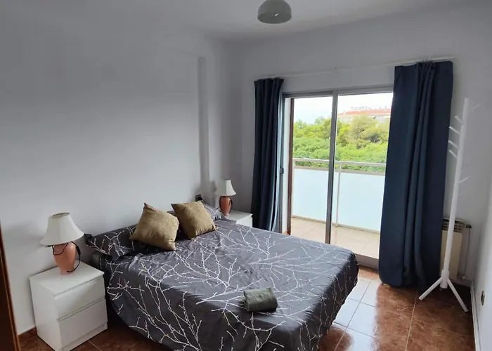 Sunny Flat With Balcony And Sea Views * كامبريلس