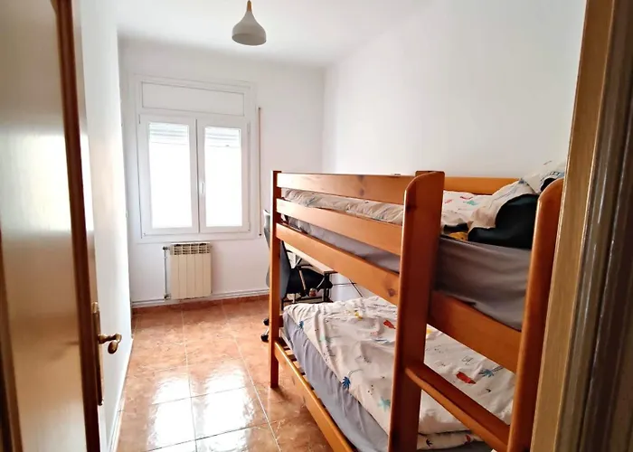Sunny Flat With Balcony And Sea Views كامبريلس